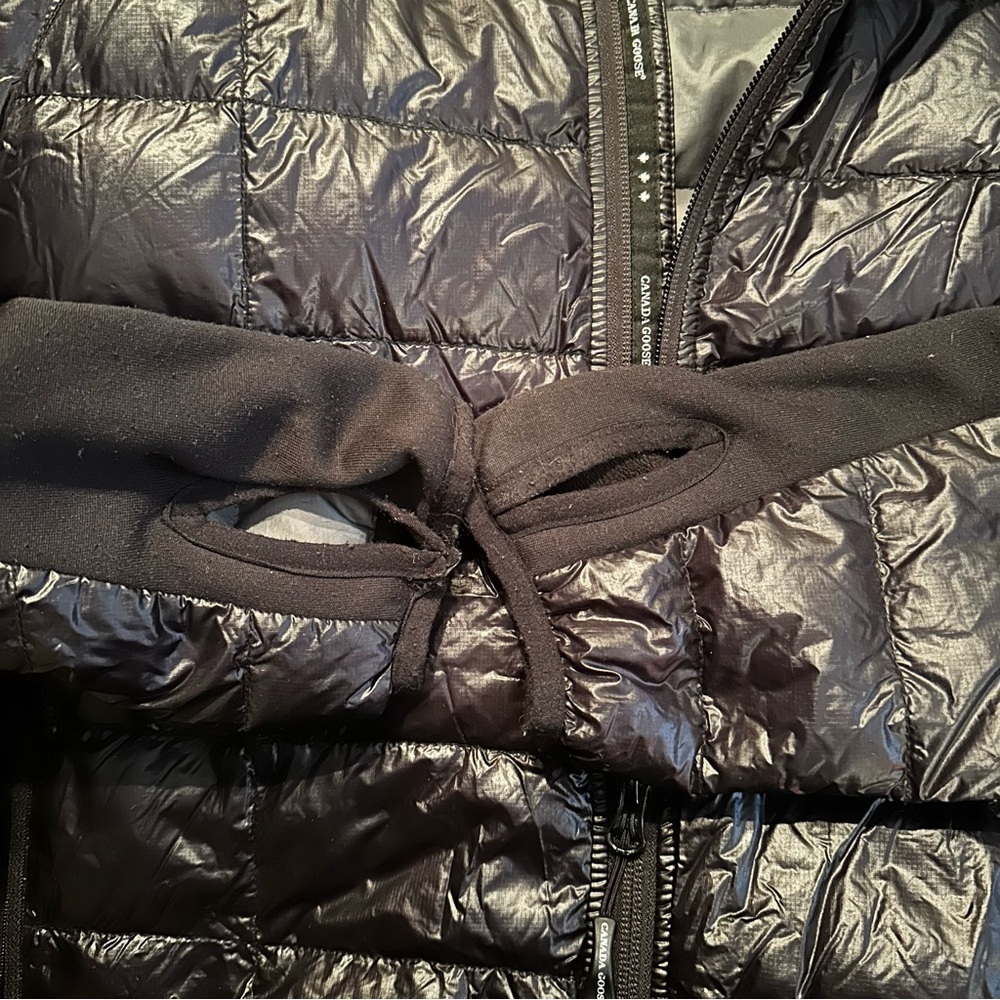 Canada Goose Men's Shiny Black Puffer Jacket - Picture 7 of 13